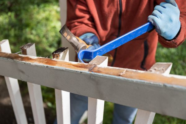 Cost of Deck Railing Replacement in San Clemente